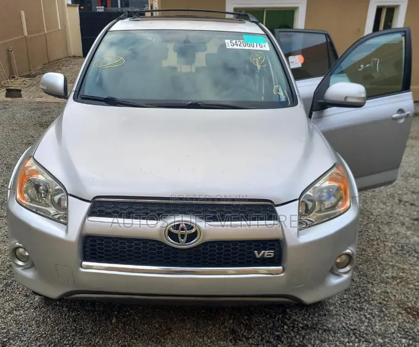 Toyota RAV4 Limited V6 4x4 2009 Silver