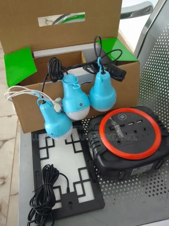 DP Rechargeable Portable Solar Power System for Home and Office