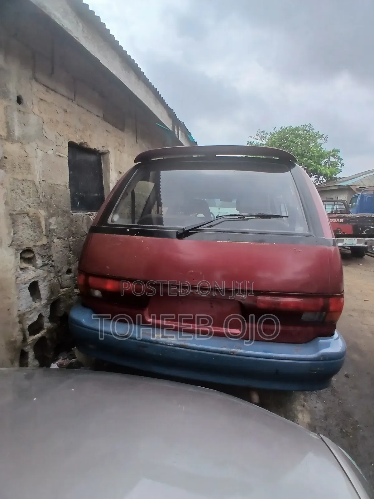 Toyota Previa 1998 Red