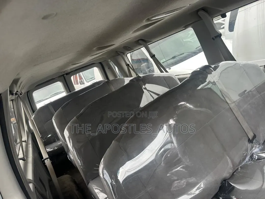 Ford E-350 2014 White