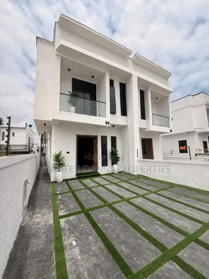 4bdrm Duplex in Ikota for sale