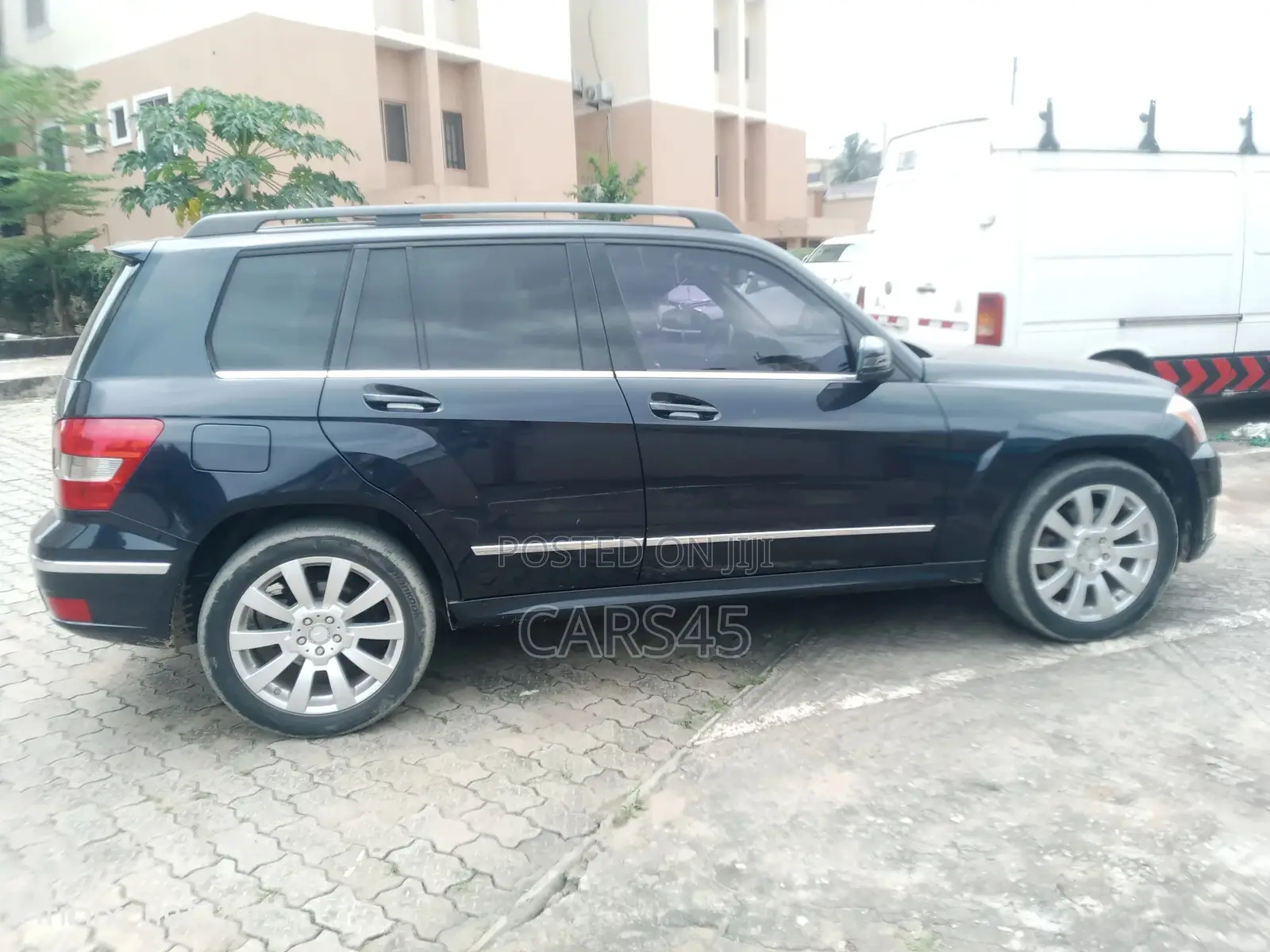Mercedes-Benz GLK-Class 2011 Blue