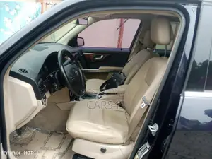 Mercedes-Benz GLK-Class 2011 Blue