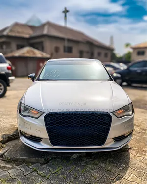 Audi A4 2.0T Premium quattro 4dr Sedan AWD (2.0L 4cyl Turbo 8A) 2014