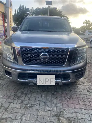 Nissan Titan S 4dr King Cab SB (3.5L 6cyl 6A) 2016 Gray