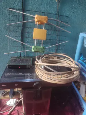 GoTV Decoder, Antenna, Remote + Long Cable