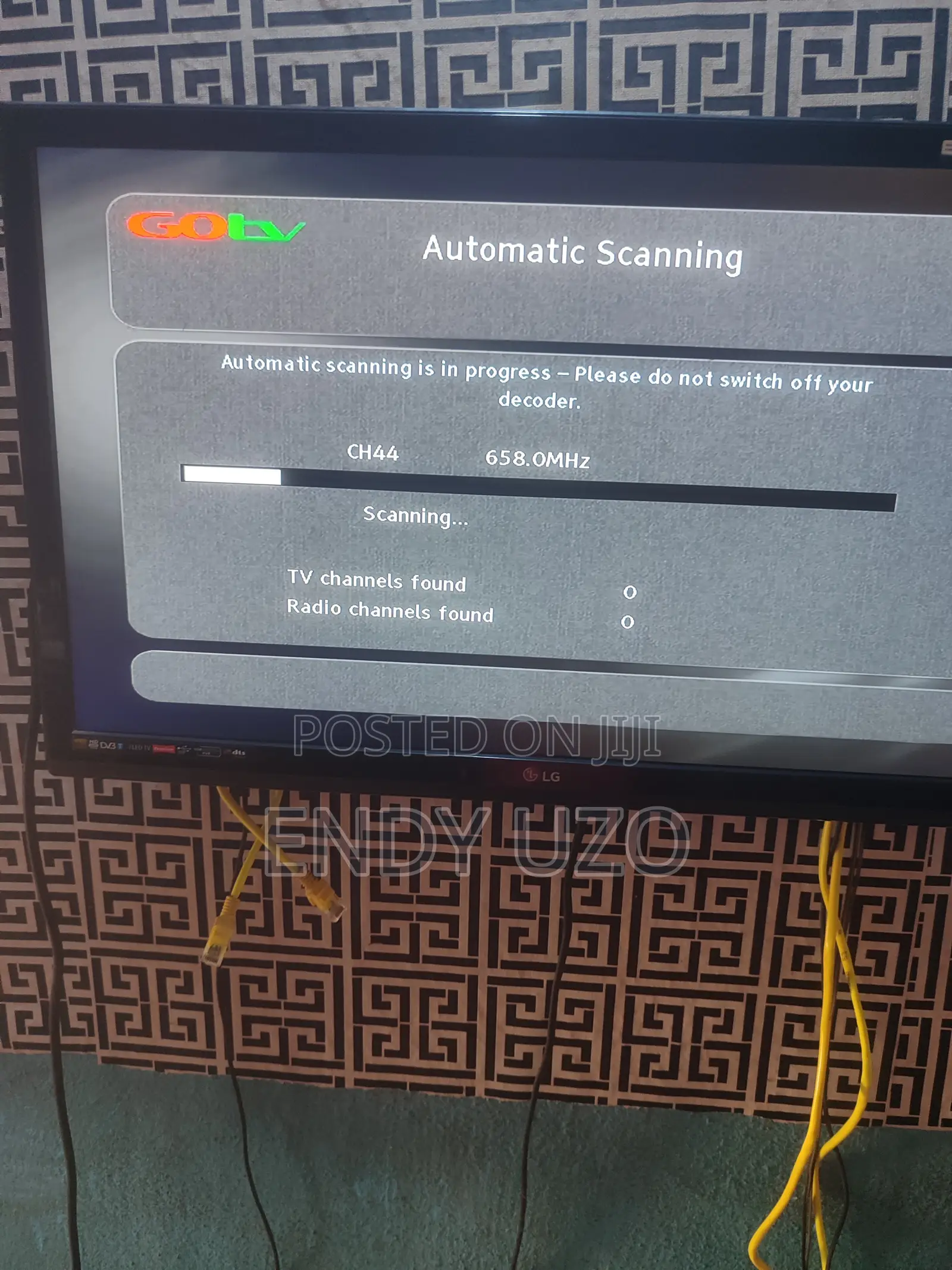 GoTV Decoder, Antenna, Remote + Long Cable