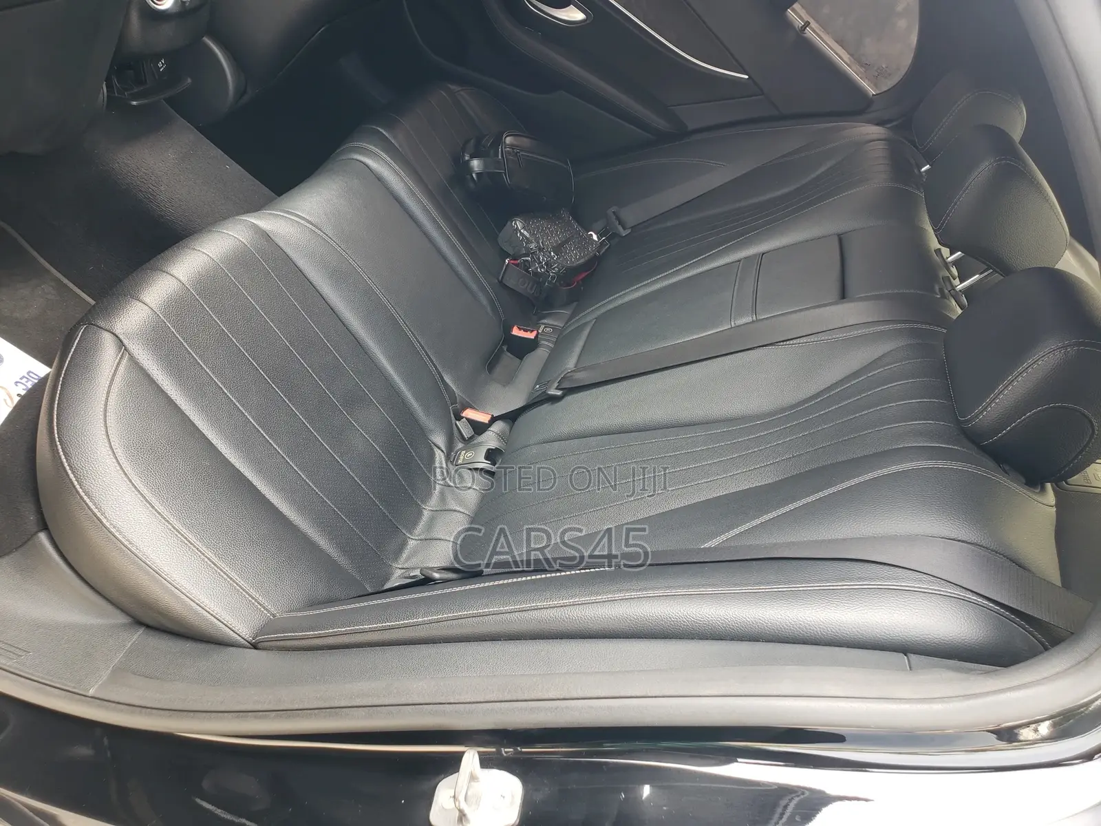 Mercedes-Benz E300 2017 Black