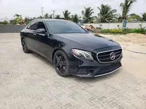 Mercedes-Benz E300 2017 Black