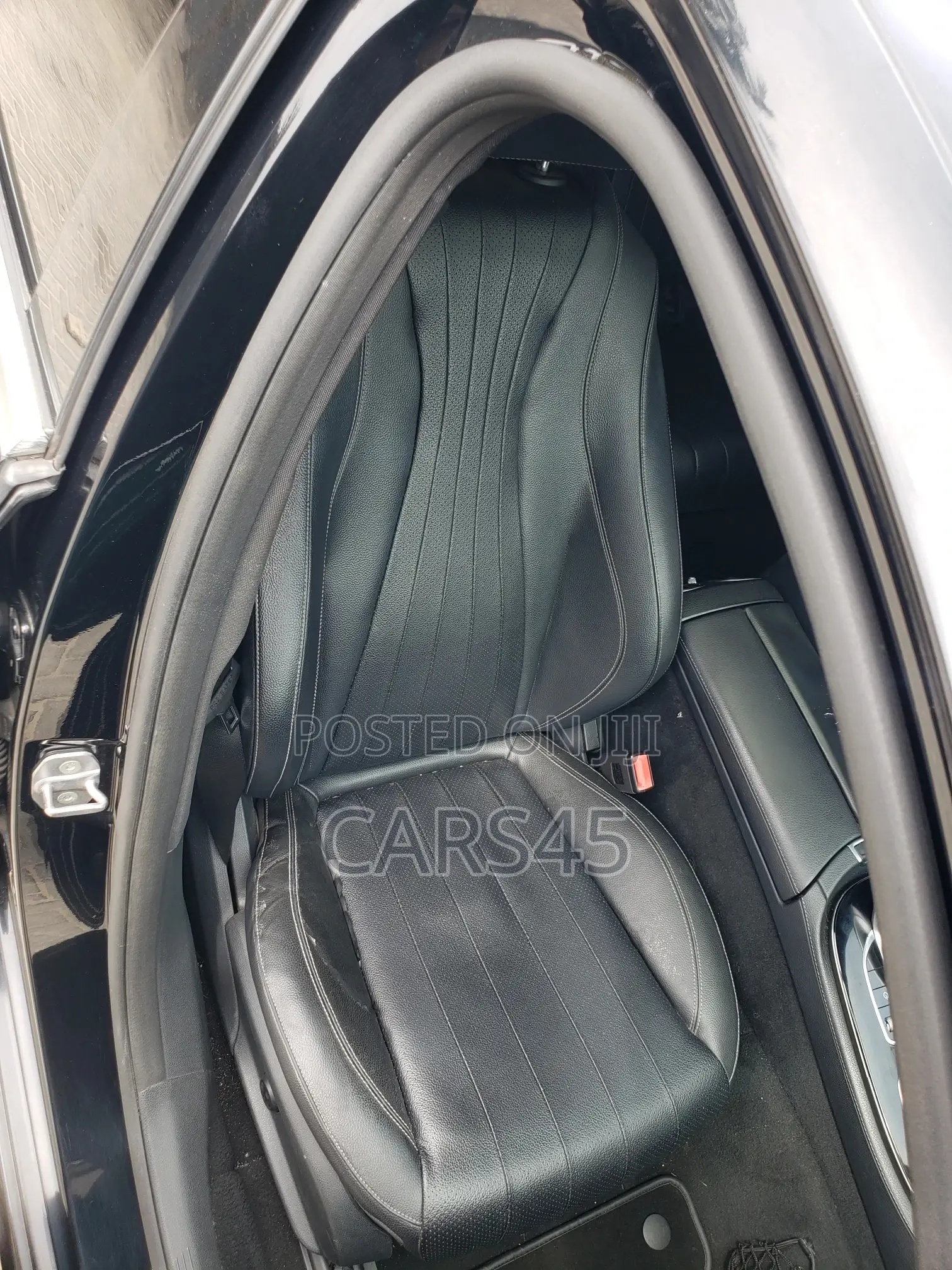 Mercedes-Benz E300 2017 Black