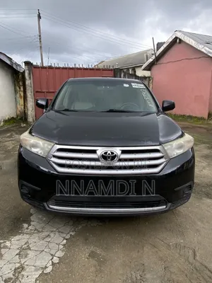 Toyota Highlander SE 2012 Black