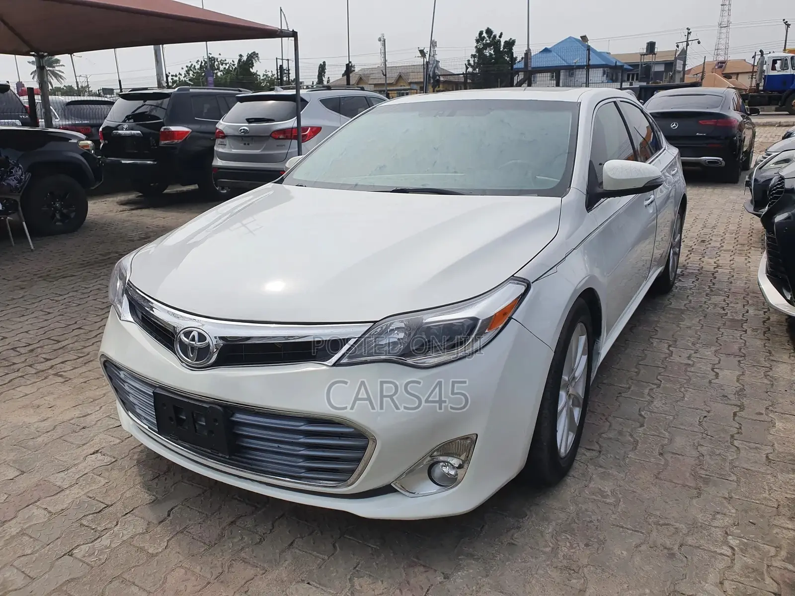 Toyota Avalon 2015 White
