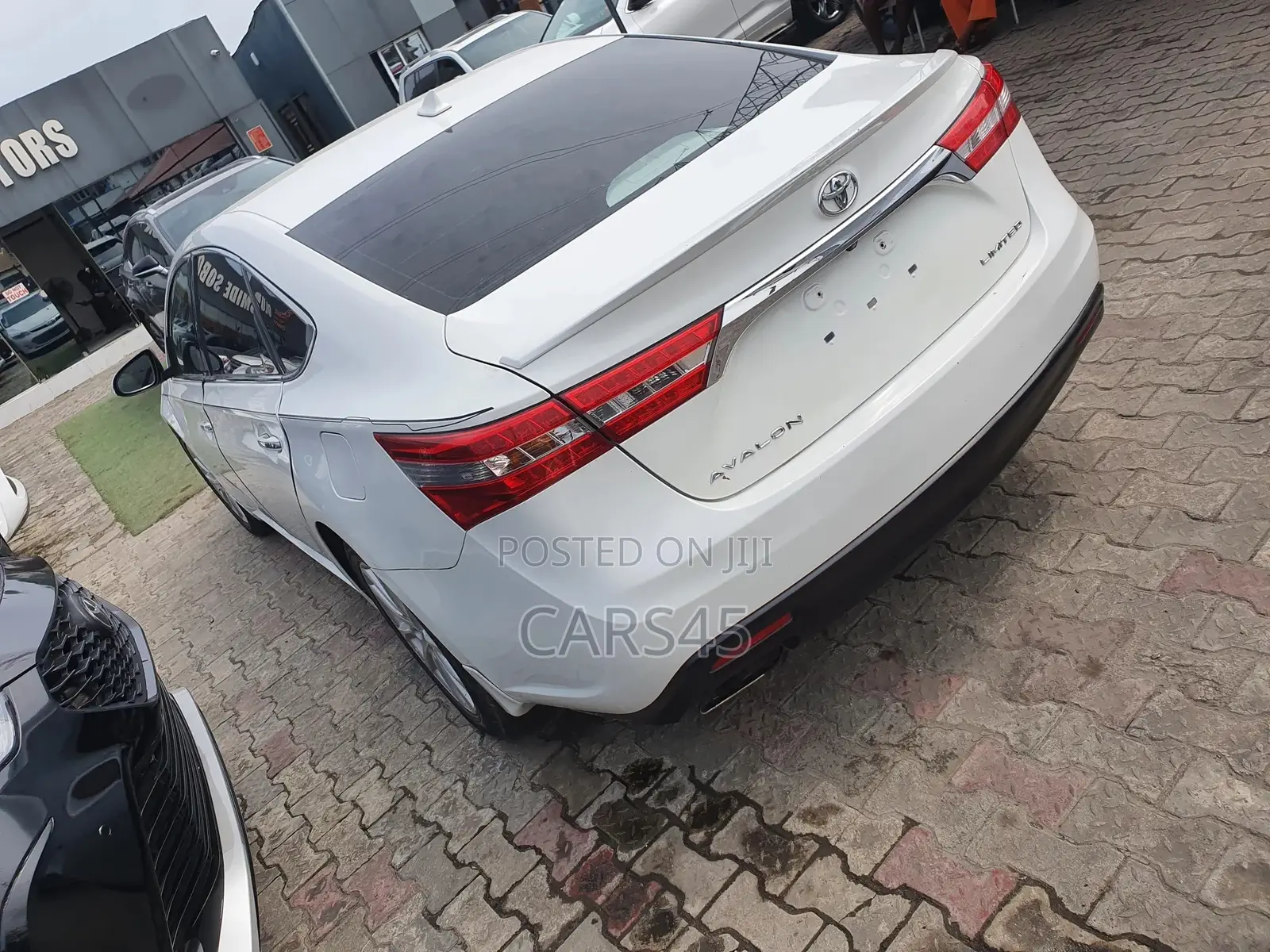 Toyota Avalon 2015 White