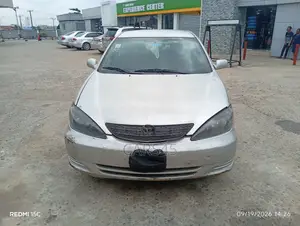 Toyota Camry 2004 Silver