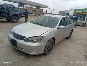 Toyota Camry 2004 Silver