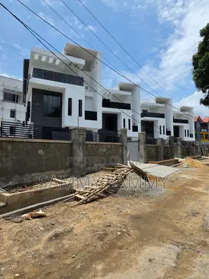 5bdrm Duplex in Adeniyi Jones for sale