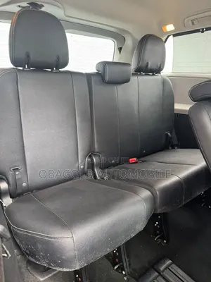 Toyota Sienna SE 8 Passenger (3.5L 6cyl 8A) 2017 Black