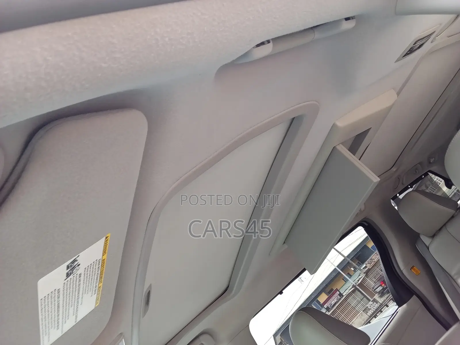 Toyota Sienna 2012 Silver
