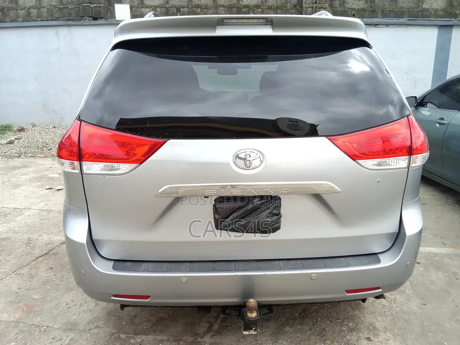 Toyota Sienna 2012 Silver