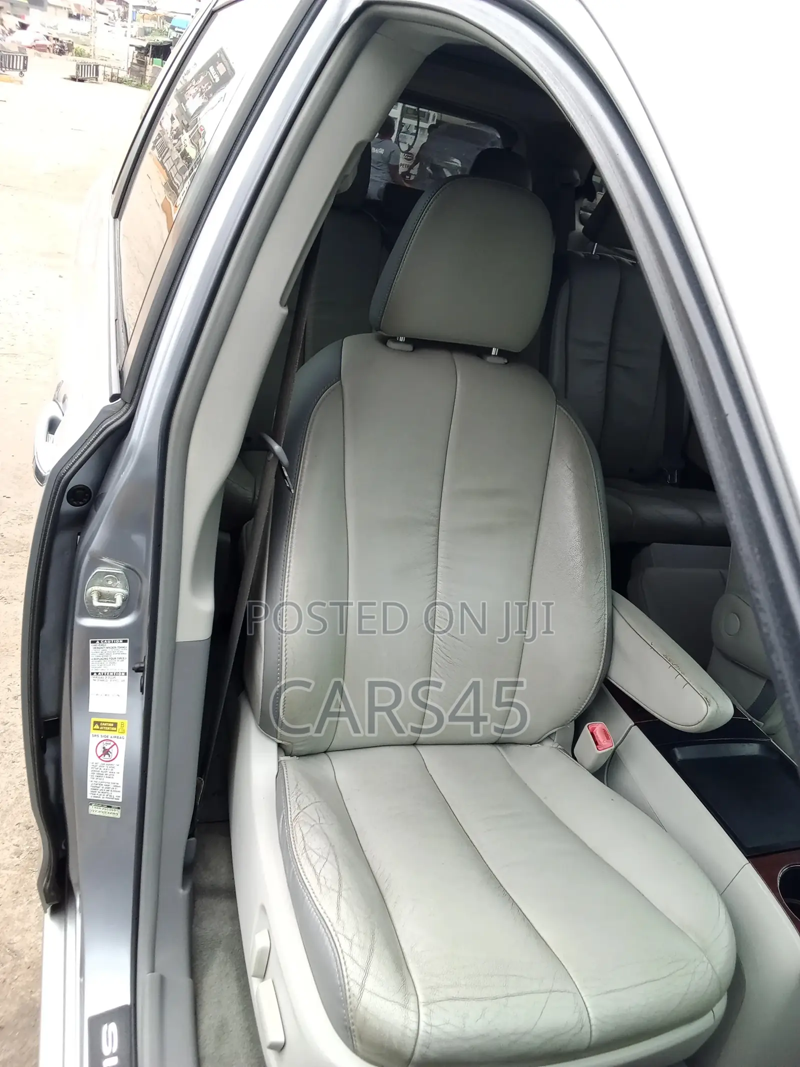 Toyota Sienna 2012 Silver