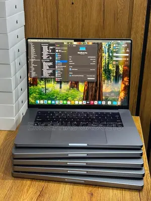 Laptop Apple MacBook Pro 2021 M1 Max 32GB Apple M1 Max SSD 1T