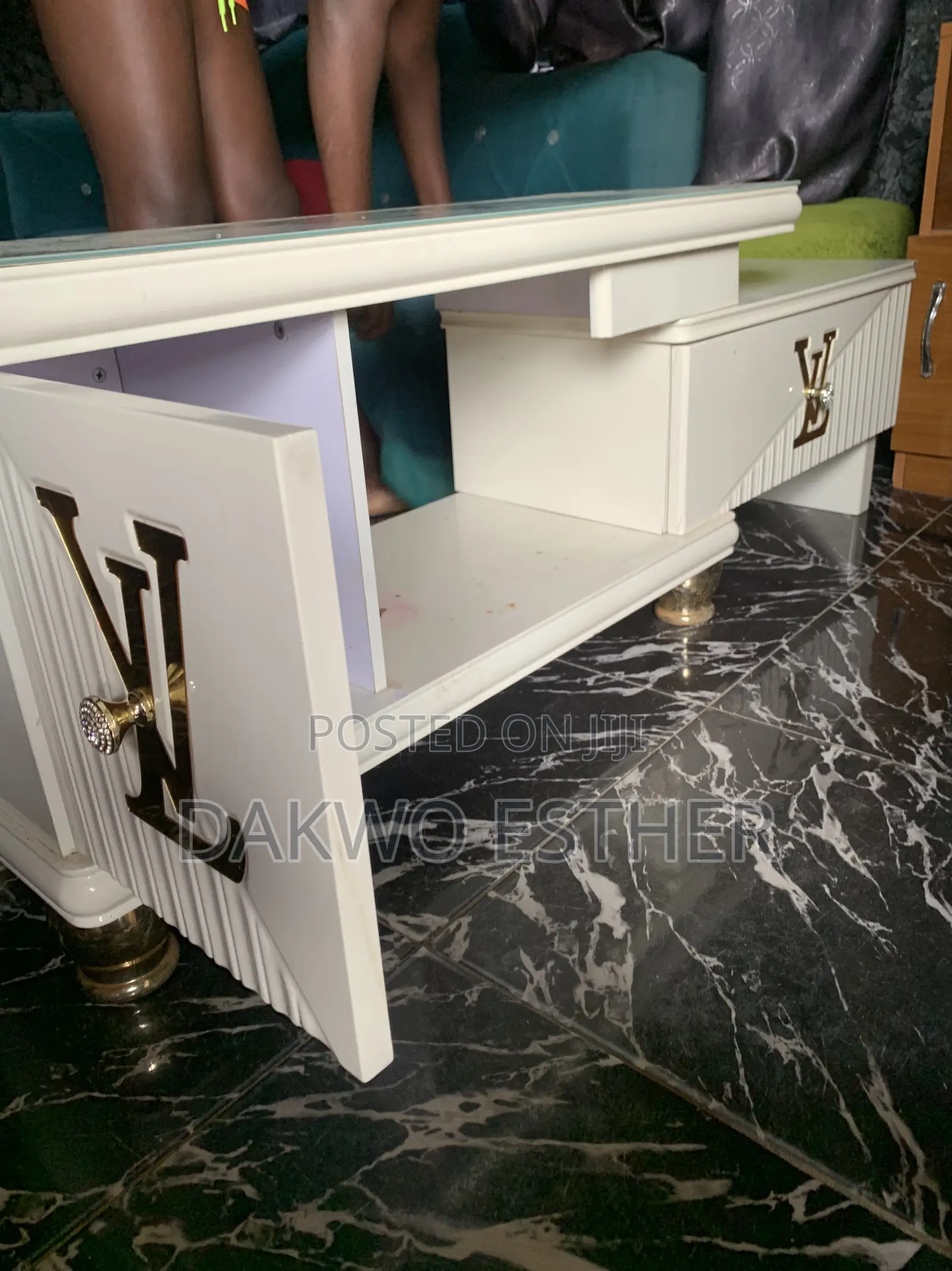 Fancy Drawer With Table