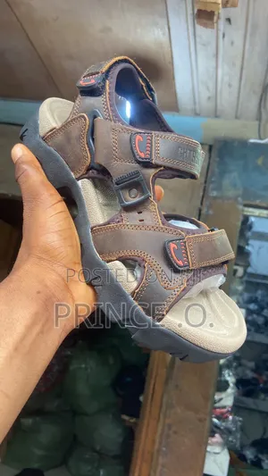 Giant  Sole Leather Brown Sandals