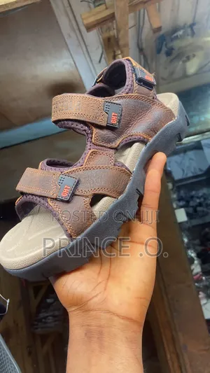 Giant  Sole Leather Brown Sandals