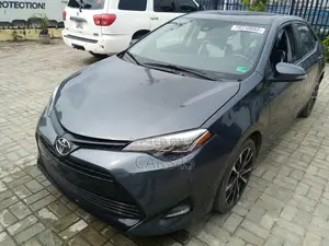 Toyota Corolla 2019 Gray