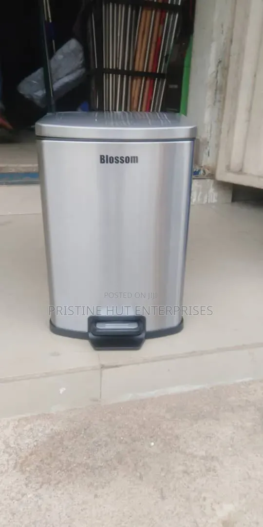 Garbage Bin