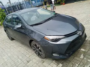 Toyota Corolla 2019 Gray