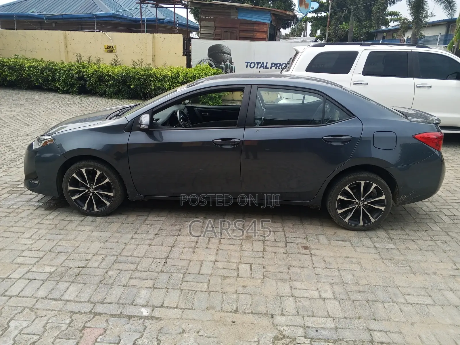 Toyota Corolla 2019 Gray