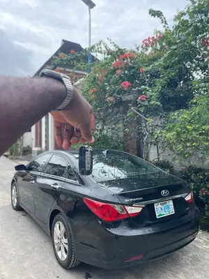 Hyundai Sonata 2011 Black