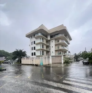 3bdrm Apartment in Lekki Phase 1 for sale
