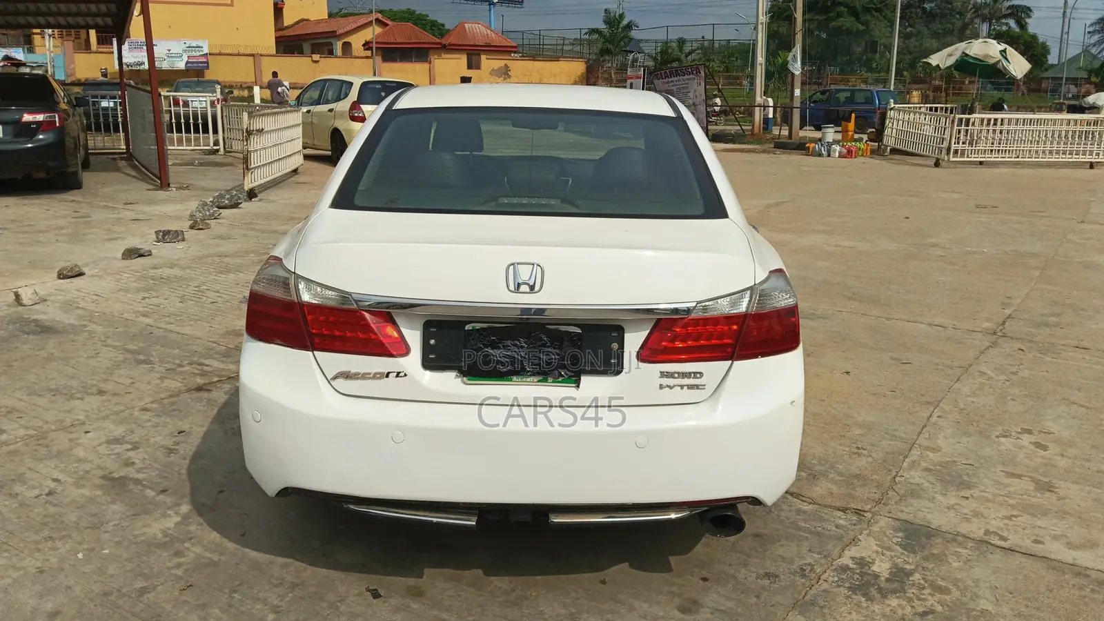 Honda Accord 2013 White