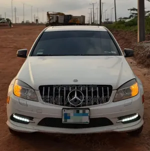 Mercedes-Benz C300 2009 White