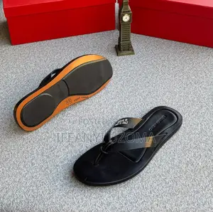 Classic Leather Men Slippers
