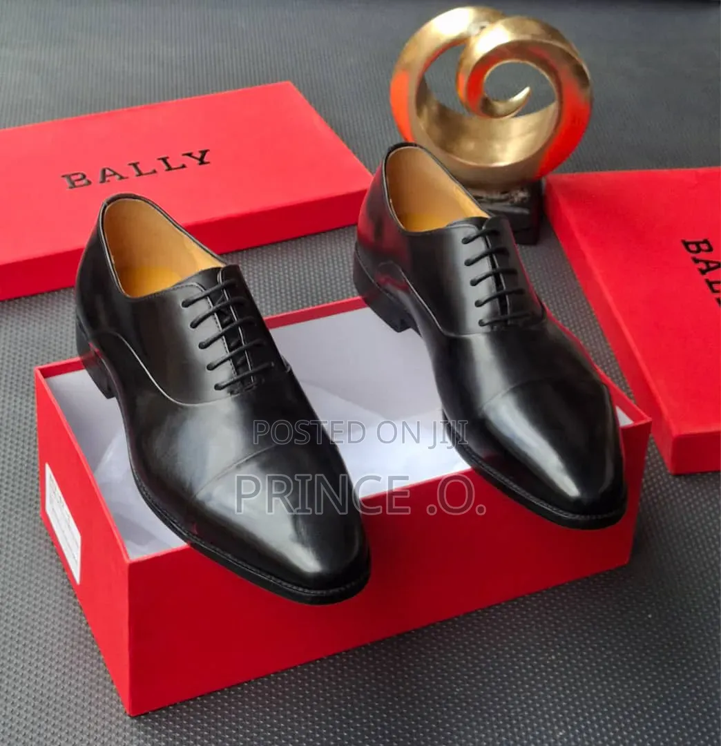Bally Leather Black Shoes