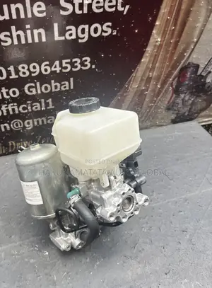 Lexus LX570 2010–2015 ABS Hydraulic Pump Modul