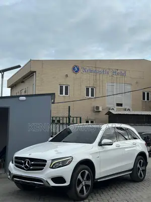 Mercedes-Benz GLC-Class 2016 White