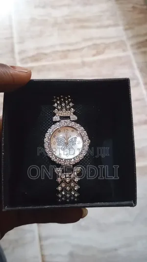 Female Chain Wristwatch