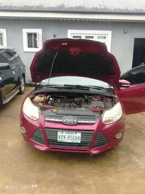 Ford Focus 2015 Red