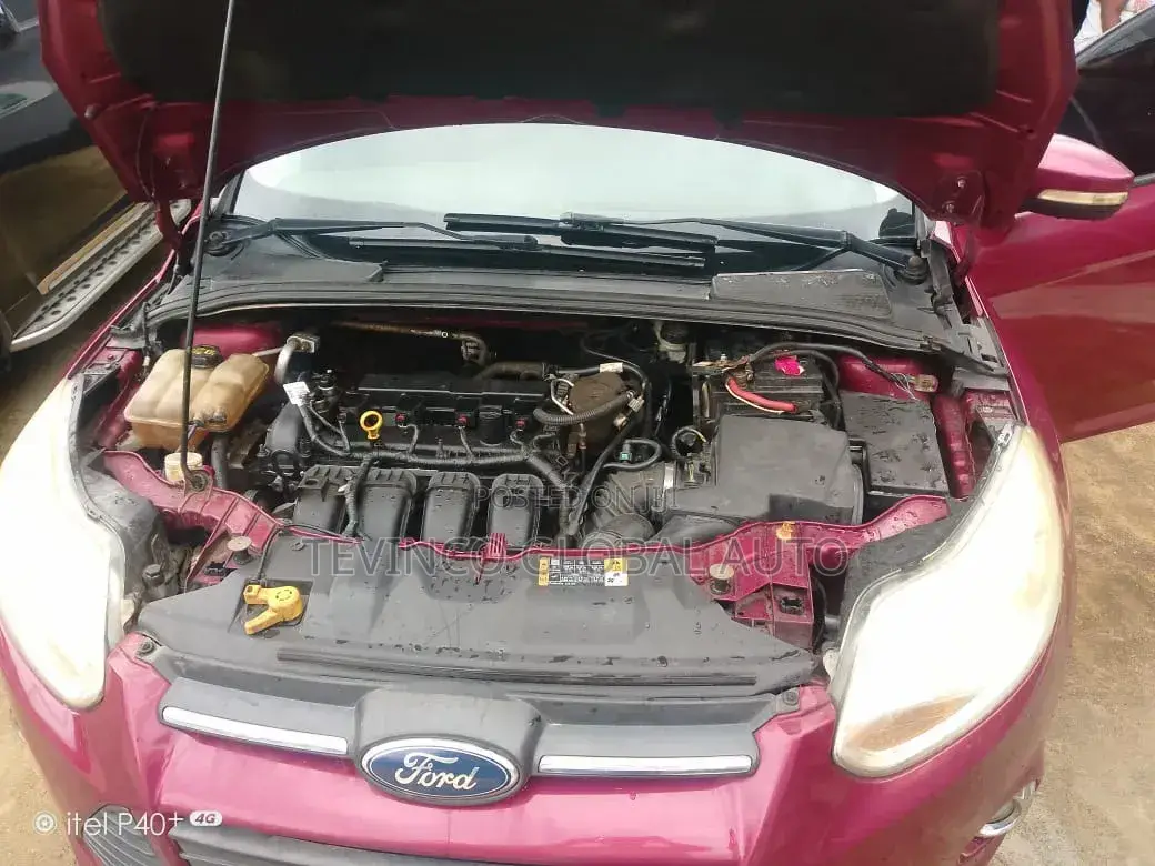 Ford Focus 2015 Red