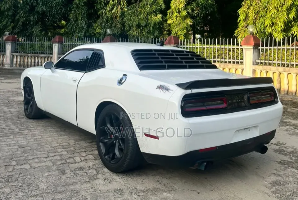 Dodge Challenger R/T 2016 White