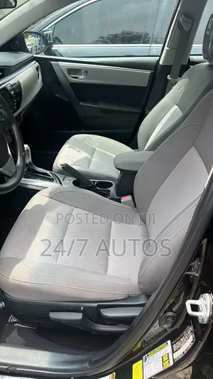 Toyota Corolla 2015 Black
