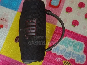JBL Charge 6