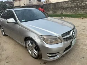 Mercedes-Benz C300 2009 Silver