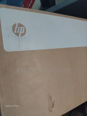 New Laptop HP 240 8GB Intel Core 5 SSD 512GB