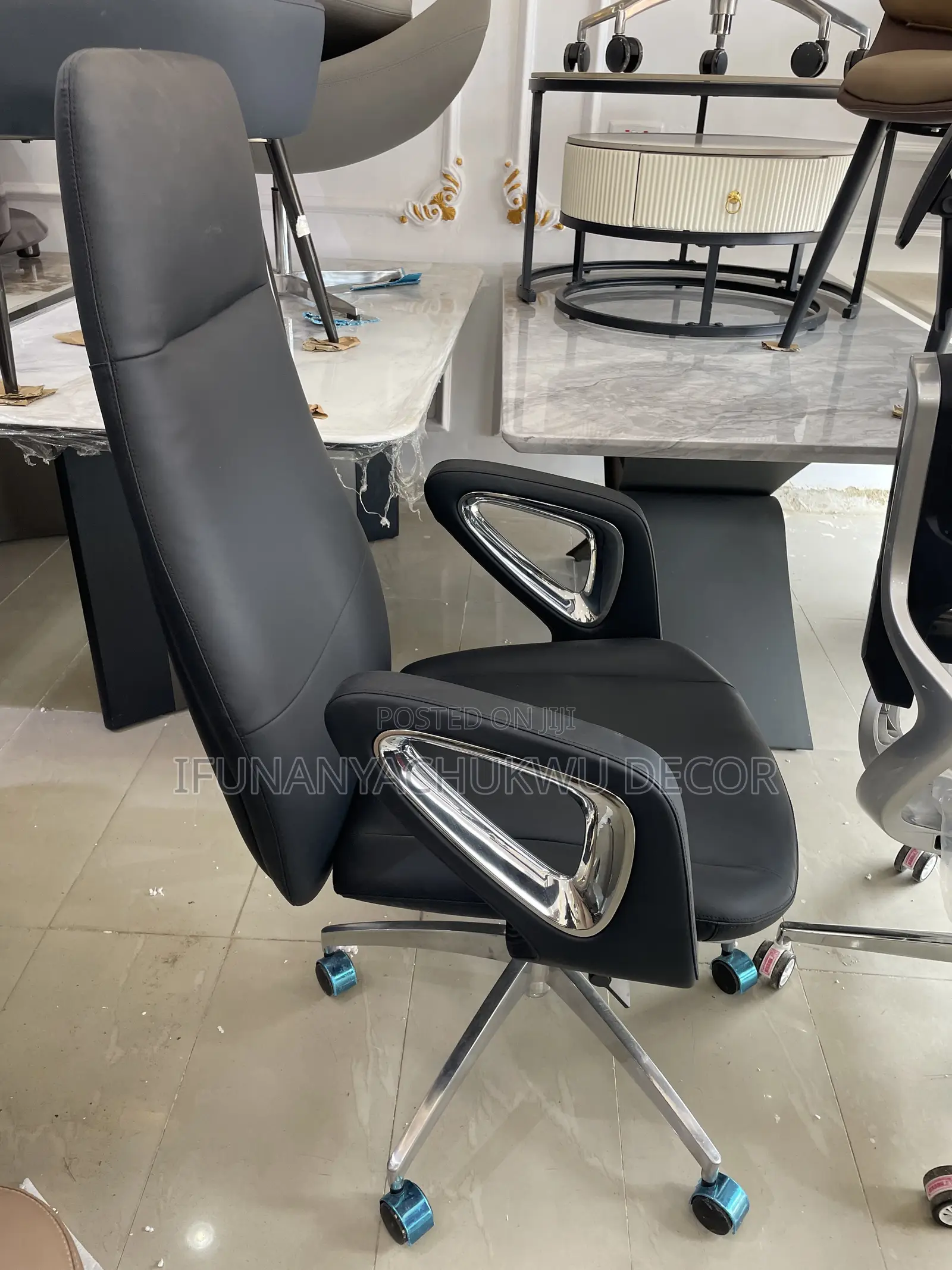 Executive Office Chair for Boss Office (Black)