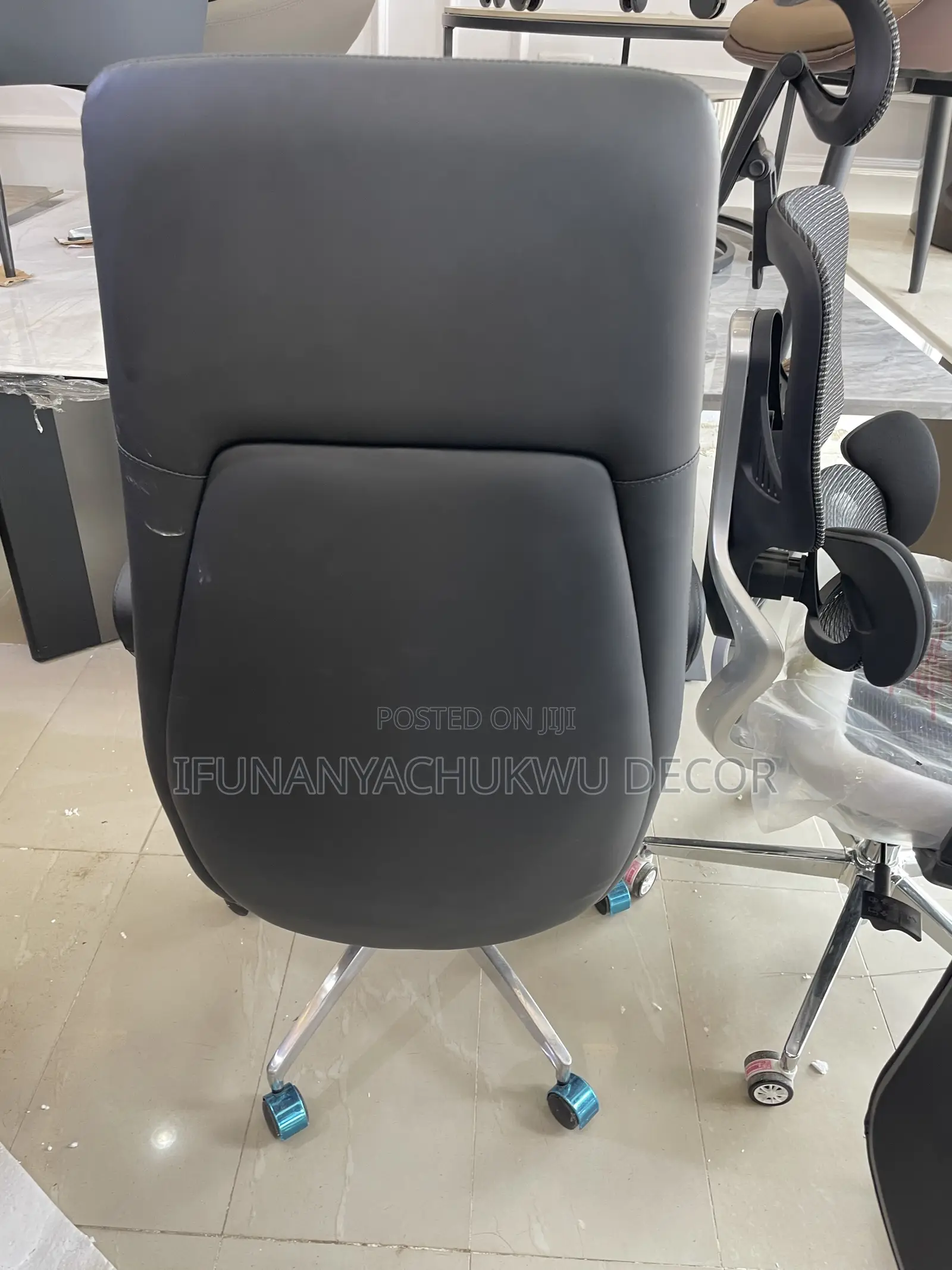 Executive Office Chair for Boss Office (Black)